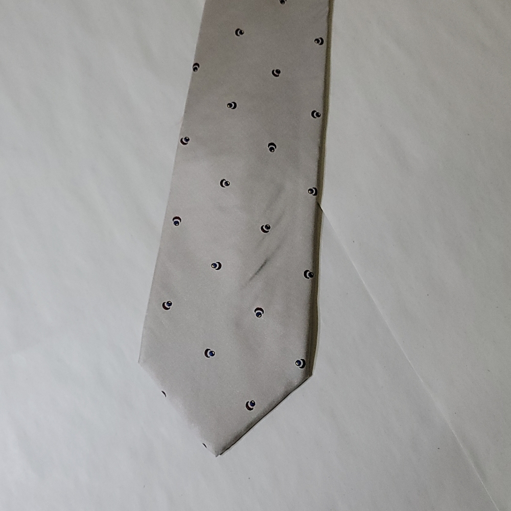 Men's tie